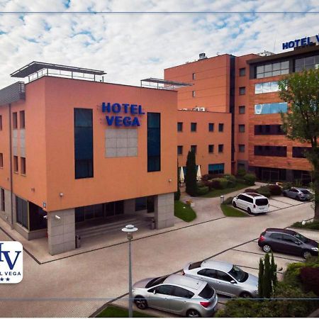 Business Hotel Vega วรอตซวาฟ ภายนอก รูปภาพ