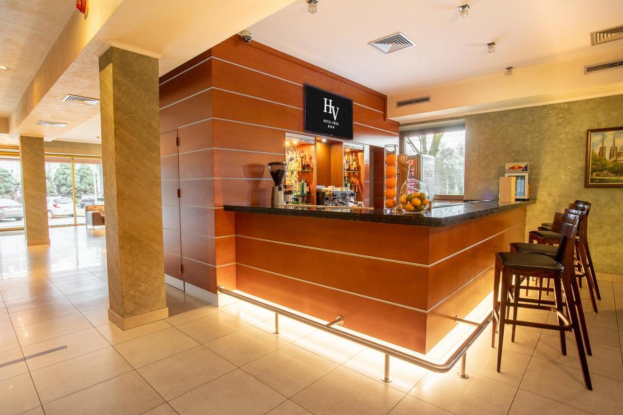 Business Hotel Vega วรอตซวาฟ ภายนอก รูปภาพ