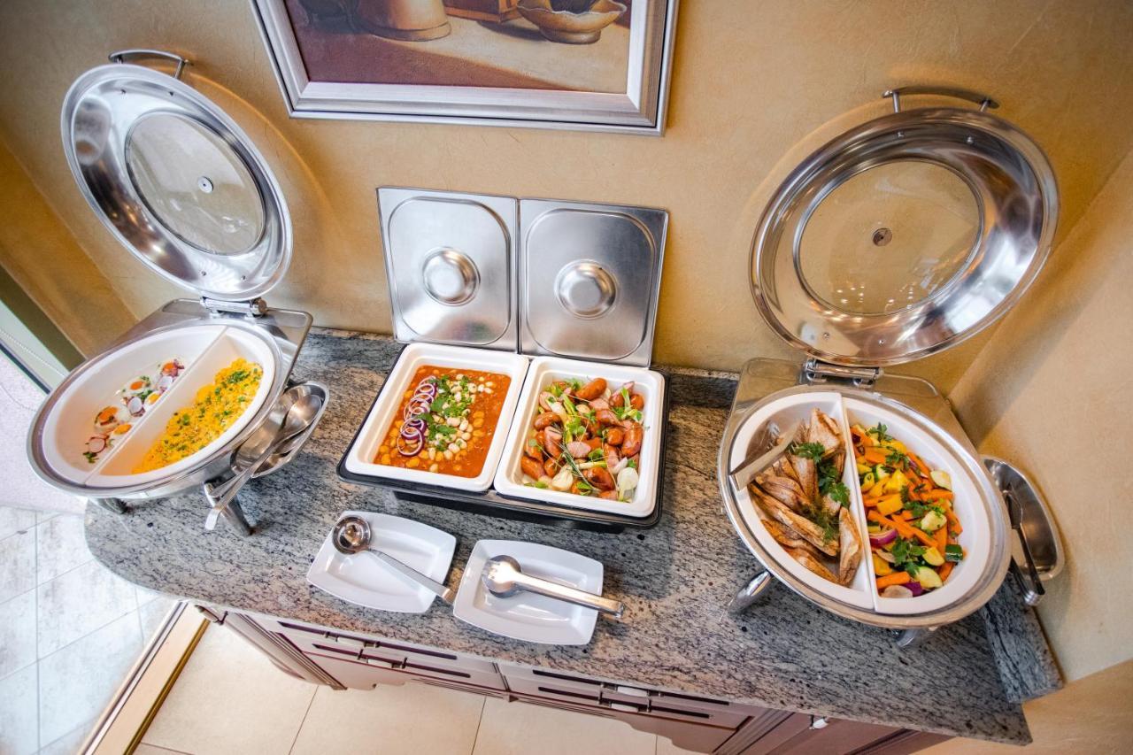 Business Hotel Vega วรอตซวาฟ ภายนอก รูปภาพ