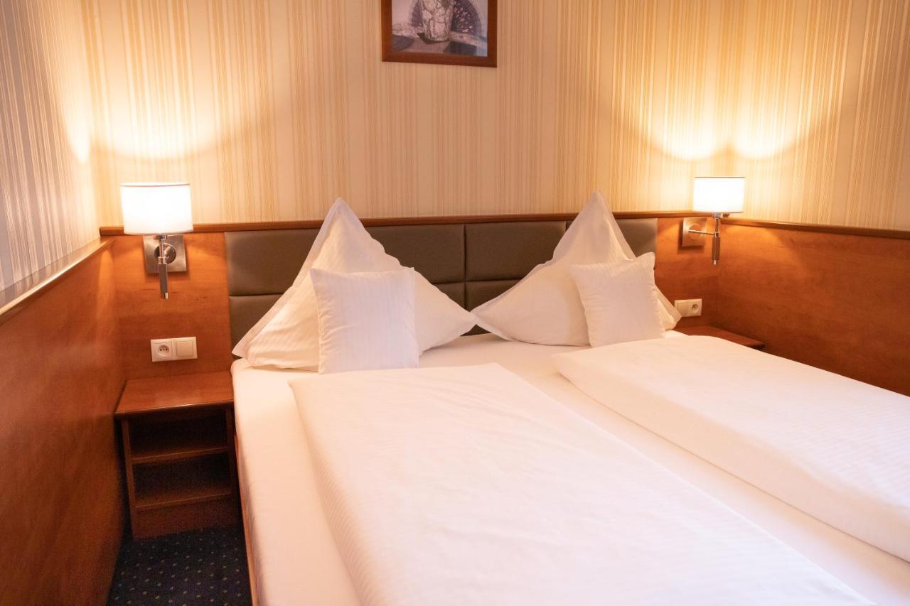 Business Hotel Vega วรอตซวาฟ ภายนอก รูปภาพ