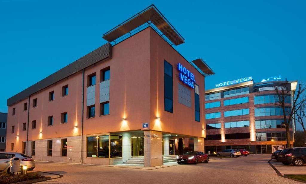 Business Hotel Vega วรอตซวาฟ ภายนอก รูปภาพ